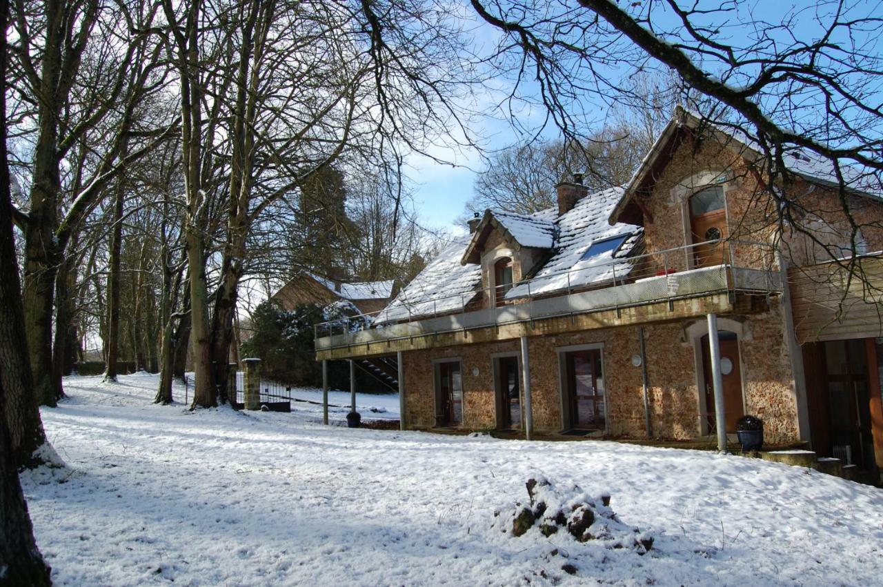 Gite Dans Un Domaine Historique Chevreuse Kültér fotó